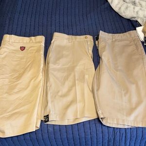 Size 32 Khaki shorts